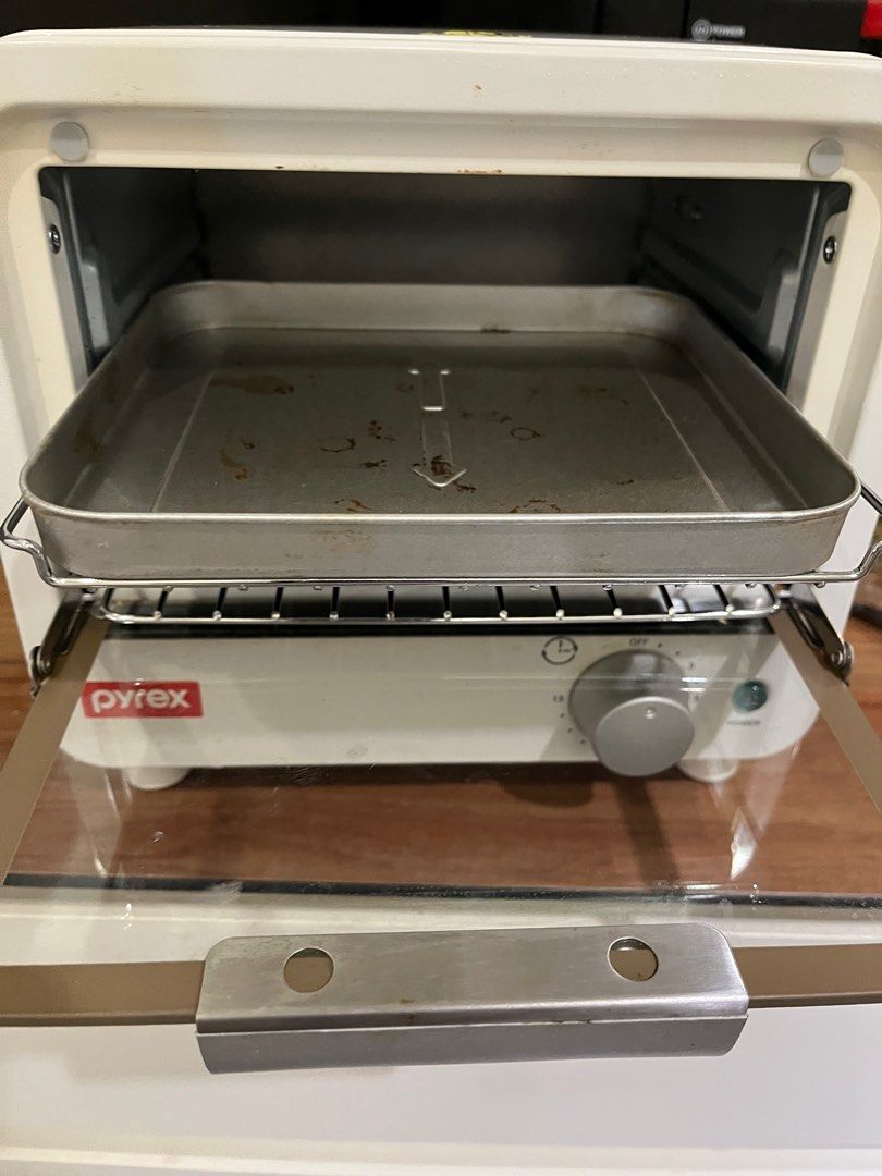 Pyrex oven and toaster, TV & Home Appliances, Kitchen Appliances, Ovens