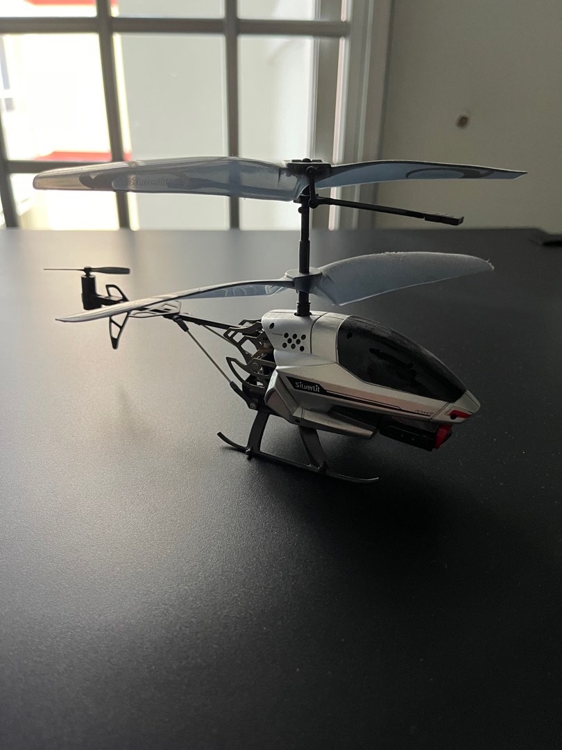 Silverlit helicopter hot sale with camera