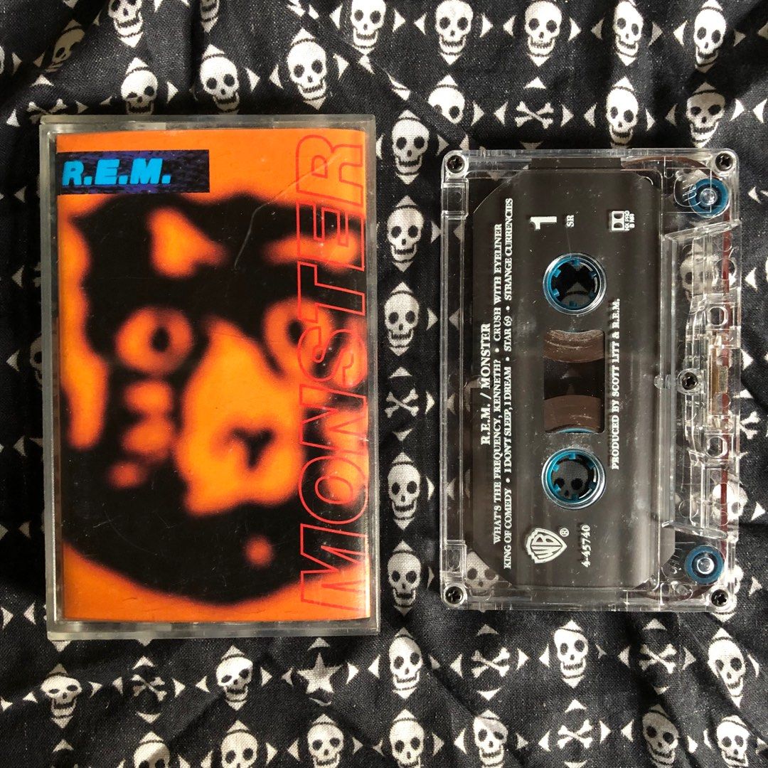 REM Monster Kaset Cassette Tape, Hobbies & Toys, Music & Media, CDs