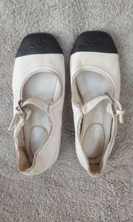Sepatu Chanel balerina