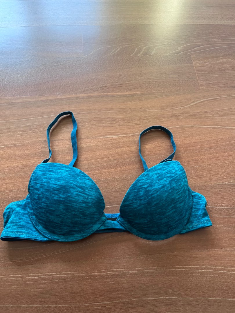 Bra Lasenza Push Up - 32C (sister size 34B) RM60, Women's Fashion,  Activewear on Carousell