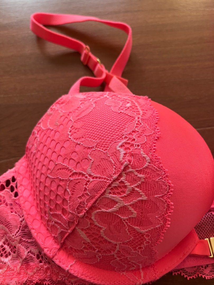 Size 32B La Senza push up bra