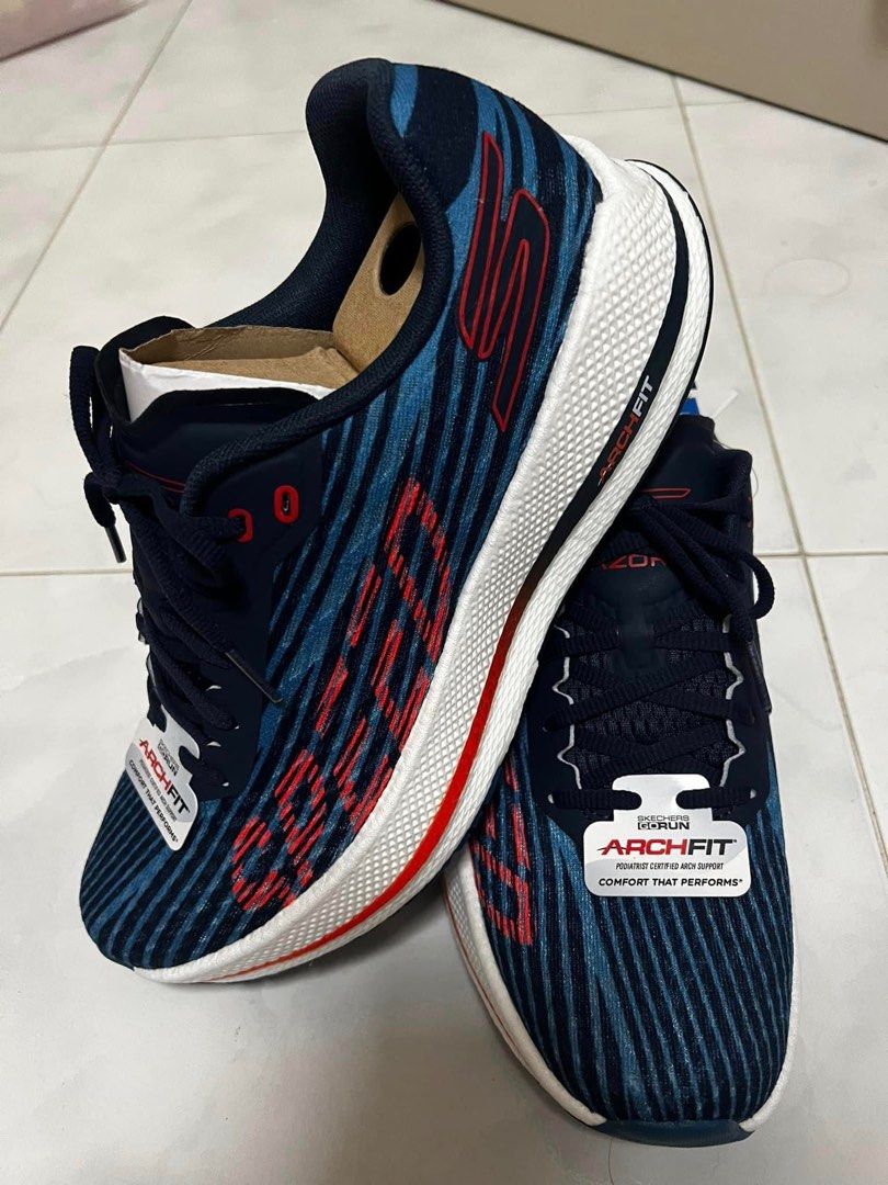 Skechers Men GOrun Arch Fit Razor 4 Shoes - 246075-NVCL, Men's Fashion ...