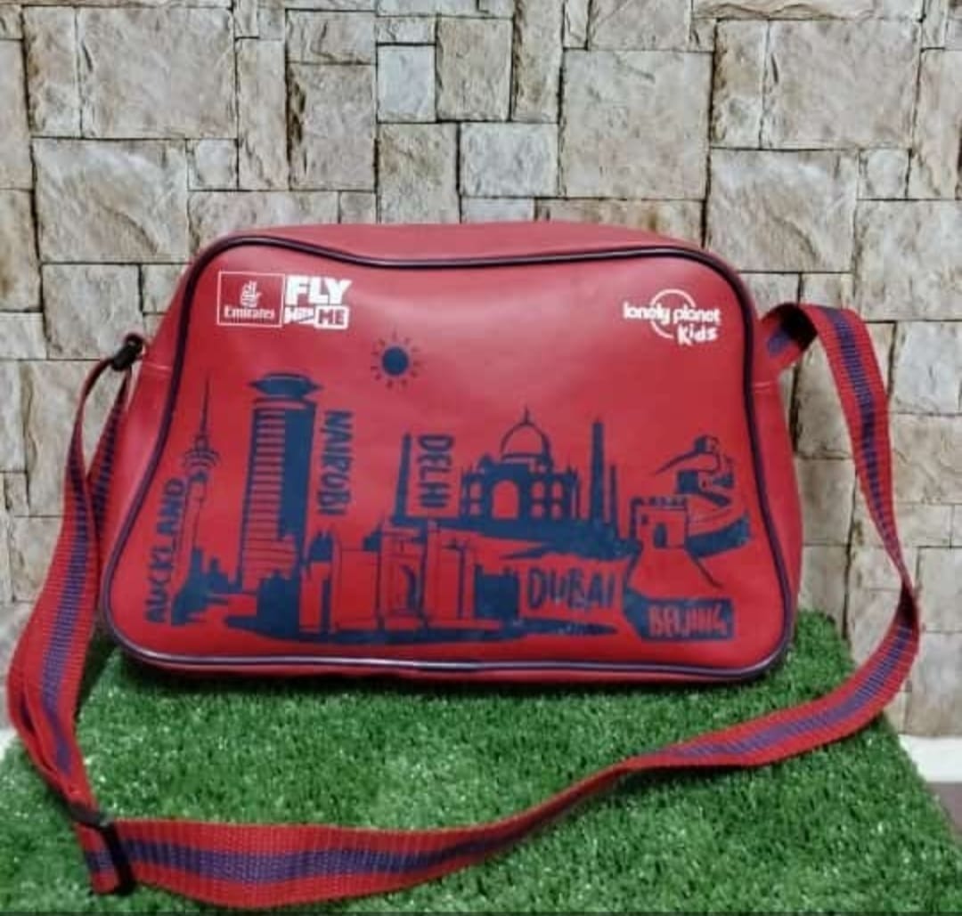 Sling Bag Fly Emirates, Men's Fashion, Bags, Sling Bags on Carousell
