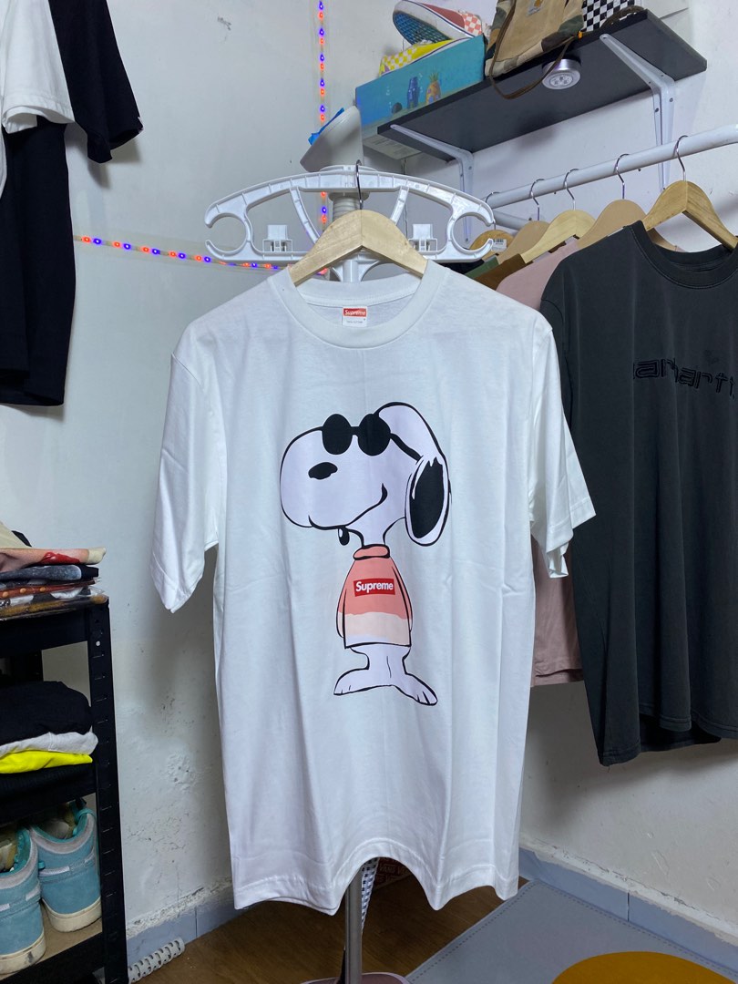 Supreme t shirt snoopy hot sale