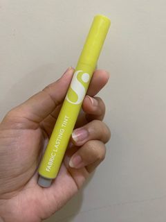 Somethinc fabric lasting tint