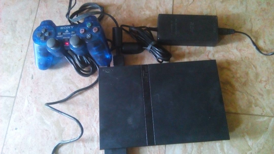 Sony PlayStation 2 (Category: PlayStation) located in Paranaque City. Submitted by rociarra2019-99005 (Listing ID 1233587910, Image 3). Description: PICKUP ONLY PS2 slim SCPH-75001 ***price negotiable*** AC 100 volts to 240 volts/DC 8.5 volts/5.3amps includes 2 controls/1 av cable/1 power cable/ 1 console you arrange for courier **send text**.