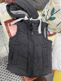superdry winter vest medium size