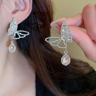 (Category: ) located in . Submitted by trendy98 (Listing ID 1233666373, Image 1). Description: .