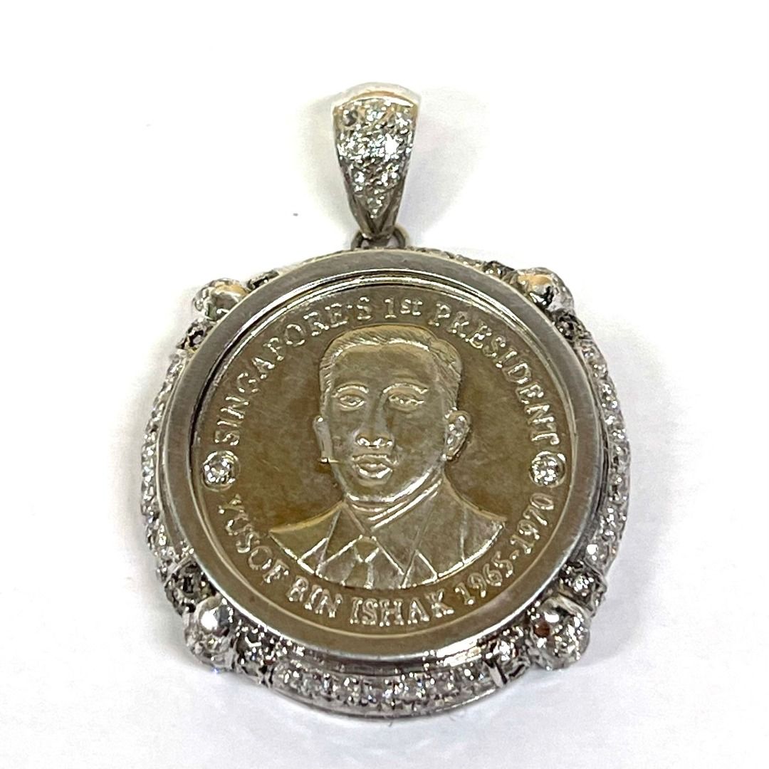 Gold coin discount diamond pendant