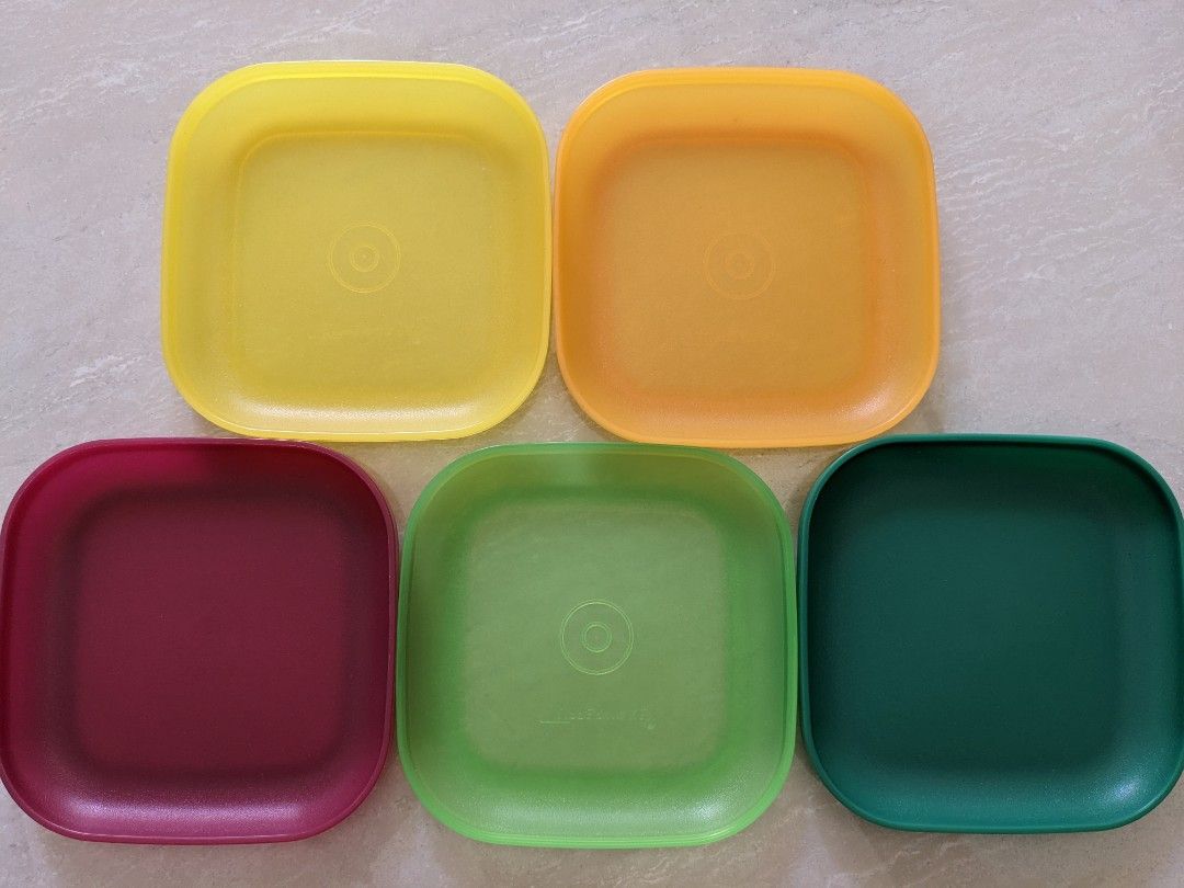 Tupperware sales square plates