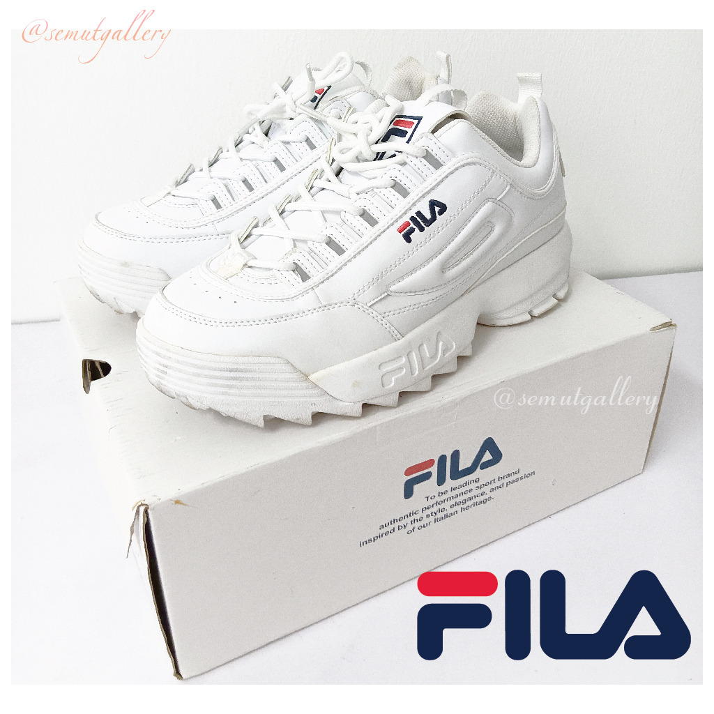 Used] Fila by Sports Shoes Woman Men Unisex, Men's Fashion, Footwear, Sneakers on Carousell