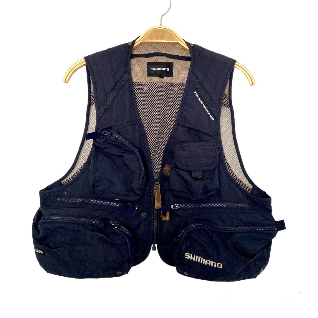 Vintage Shimano Multi Pockets Fishing Vest, Men's Fashion, Coats, Jackets  and Outerwear on Carousell