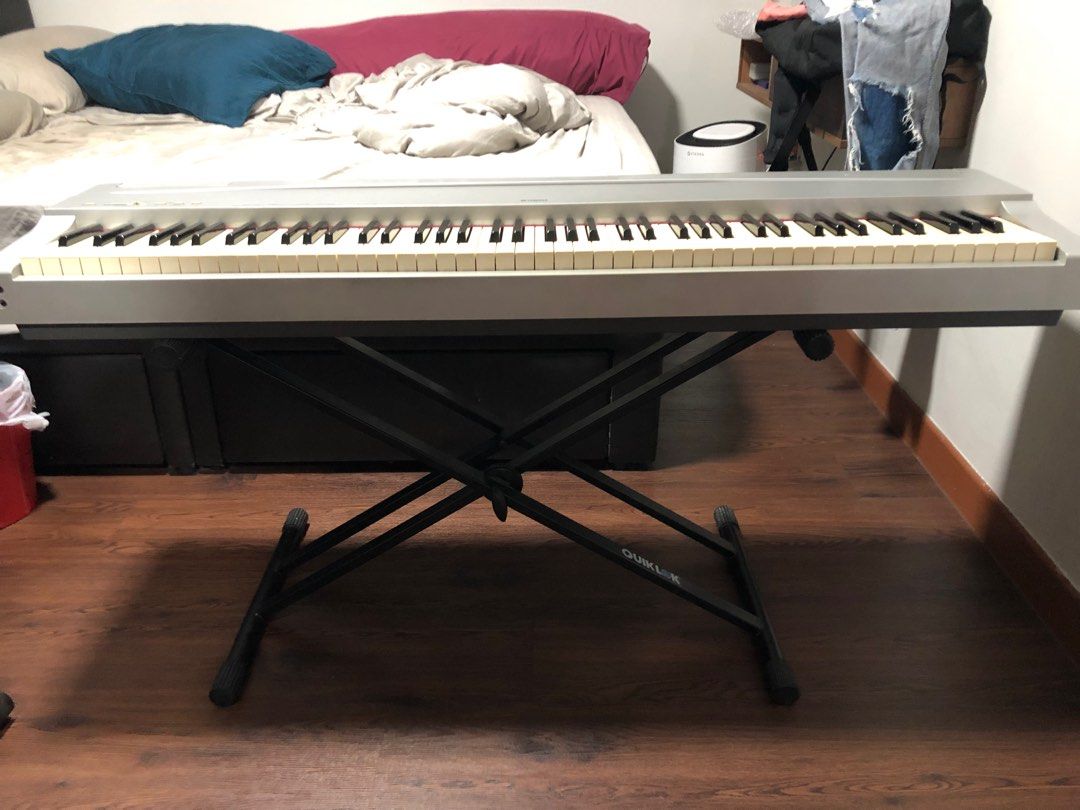 Yamaha Digital Piano p70, Hobbies & Toys, Music & Media, Musical