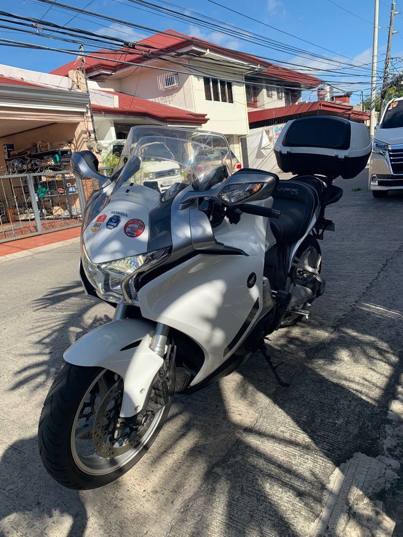 Vfr 1200 2020 top
