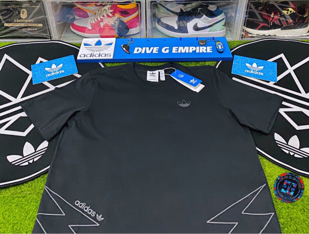 ADIDAS TREFOIL SPRT LIGHTNING TEE Men s Fashion Tops Sets