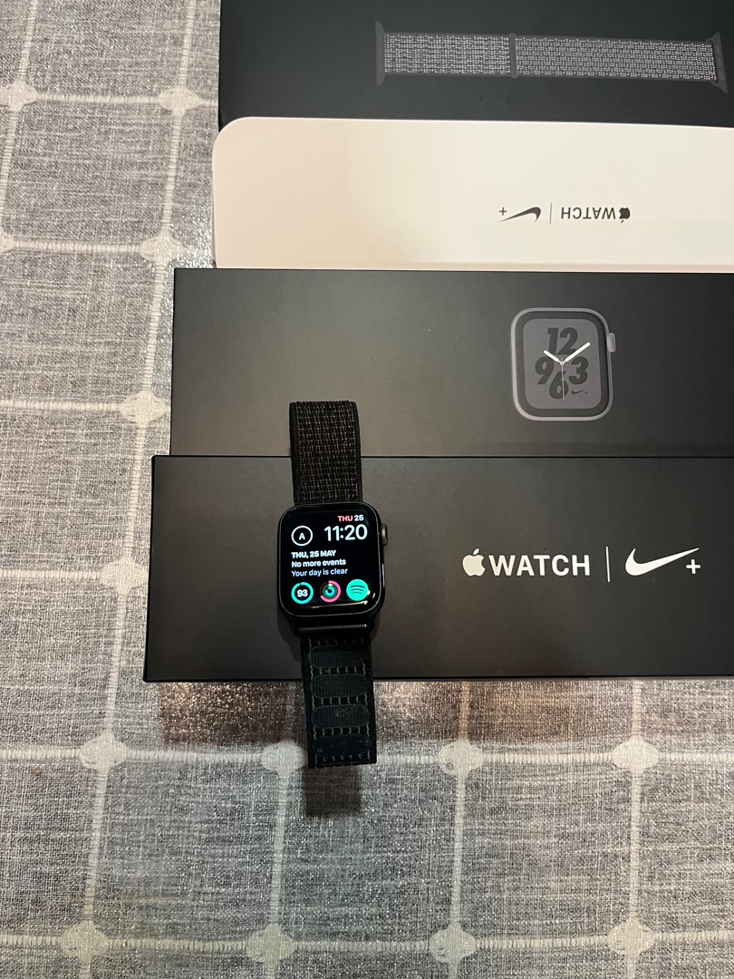 Apple Watch Series 4 Nike Edition GPS, Mobile Phones & Gadgets