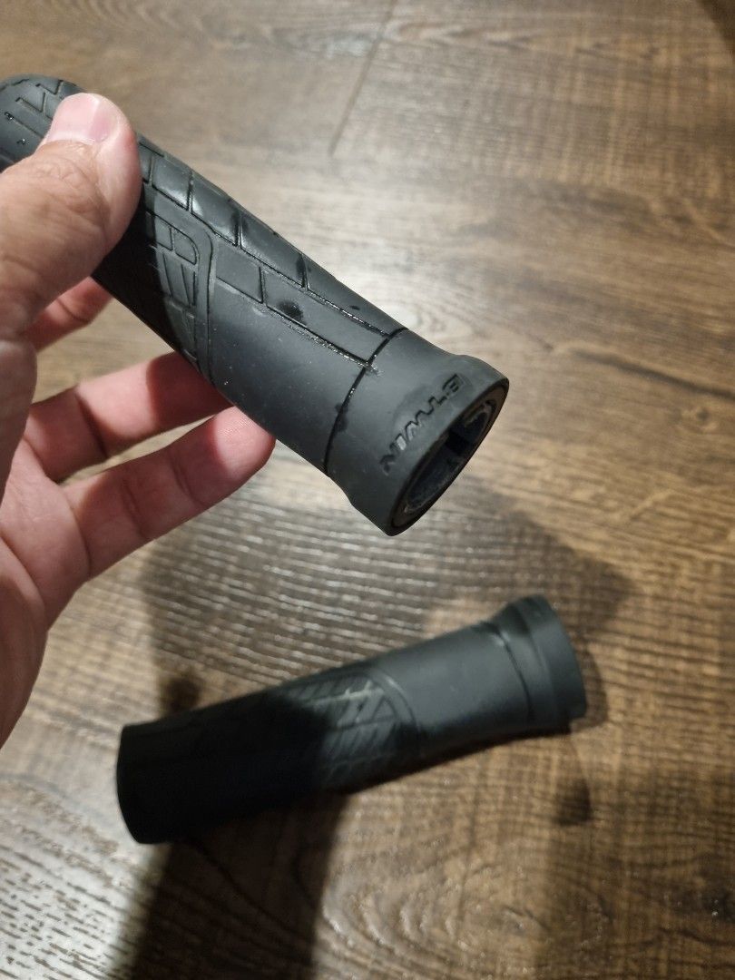 Btwin handlebar grips cheap