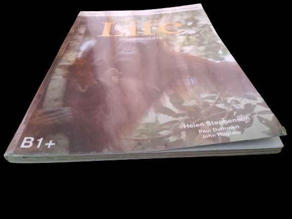 Buku Inggris SMP National Geographic (Nat Geo) Life Intermediate, Buku