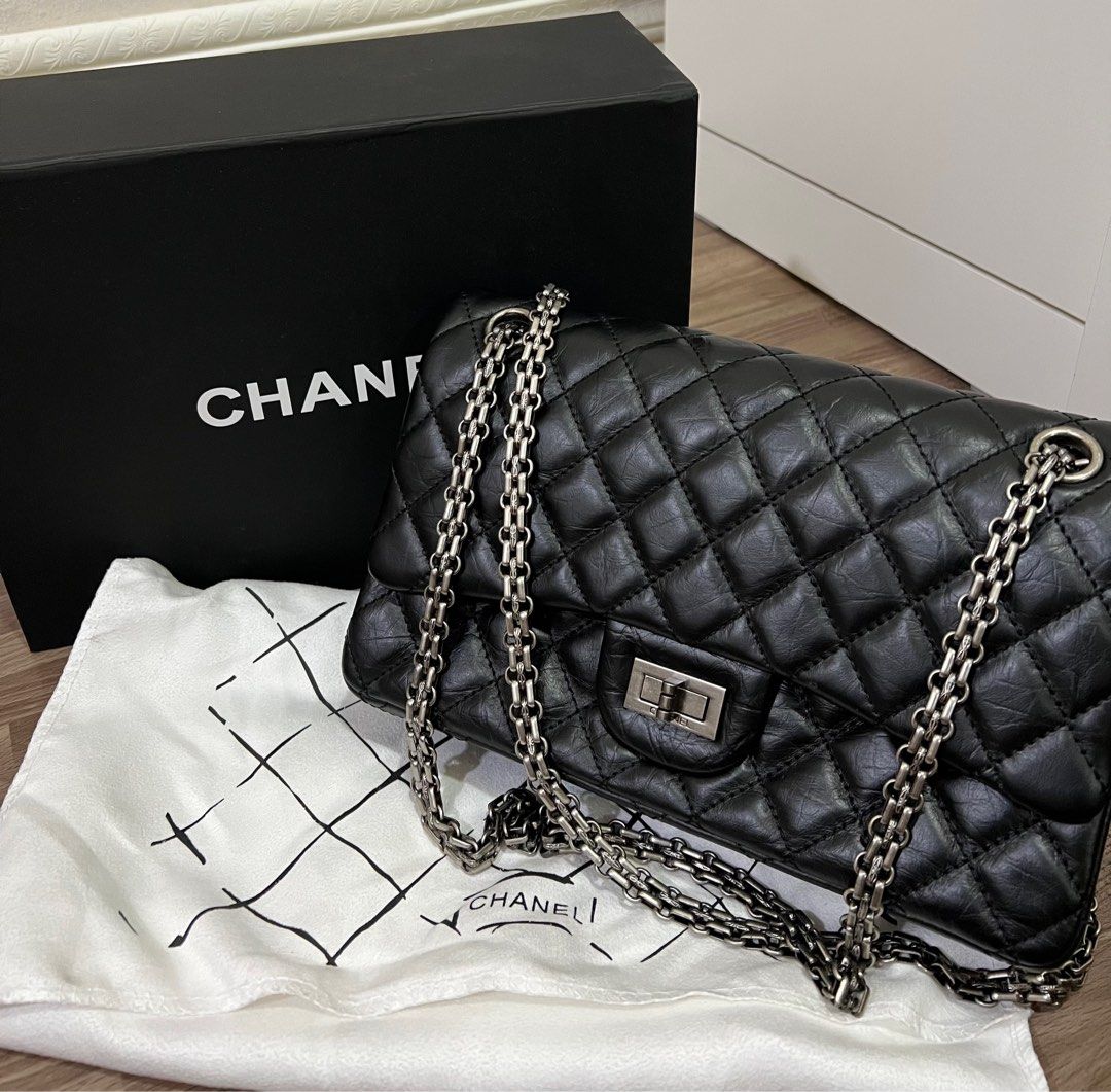 ChaneL 2.55 medium, Fashion, Bags & Wallets, on Carousell