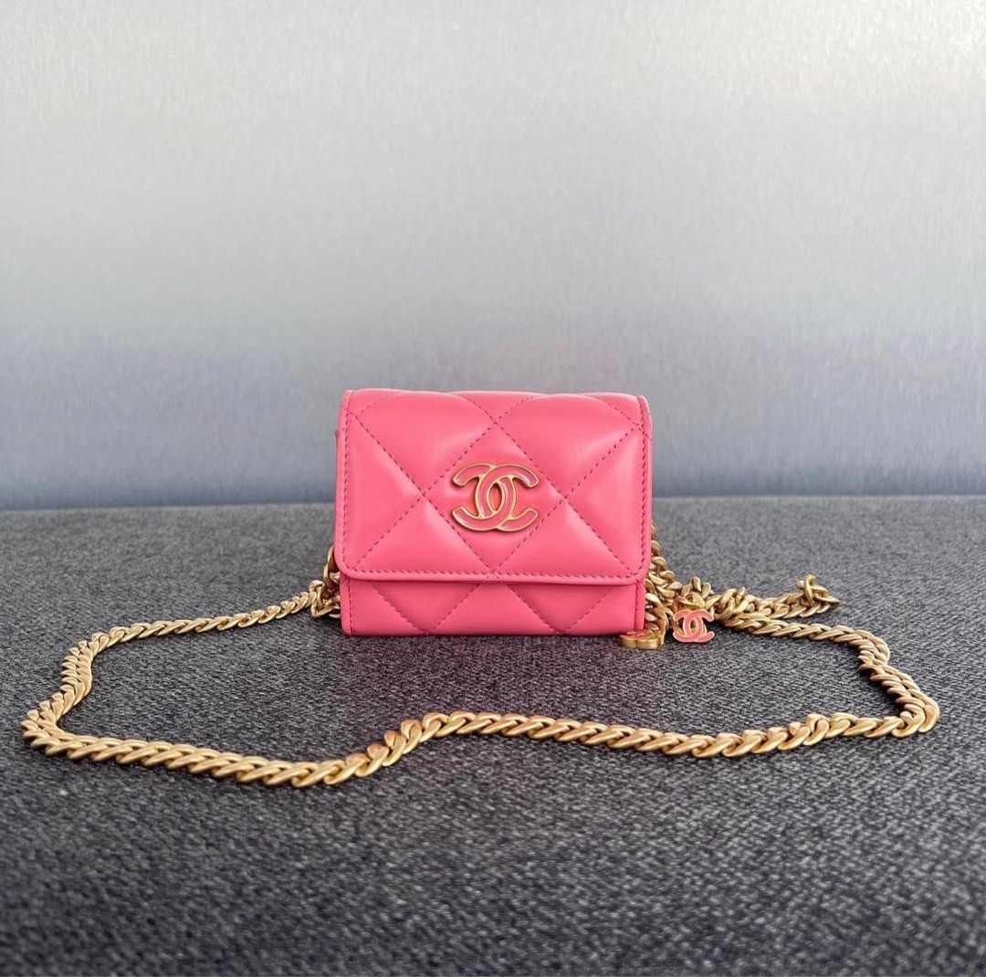 Chanel Pending CC Cardholder, Luxury, Bags & Wallets on Carousell