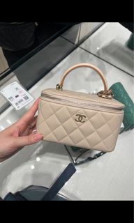 （分類：）位於 。 由 sellingsomethingnice 提交（商品編號 1233791067，圖片 1）。簡介： 。