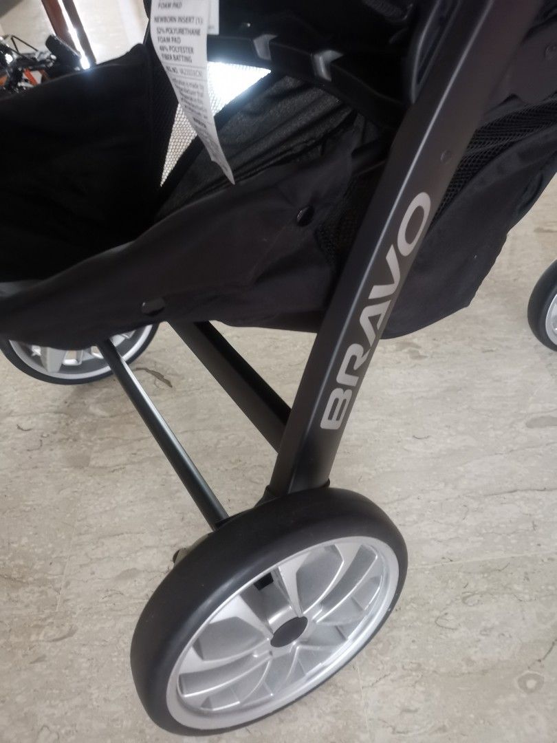 Chicco Bravo Keyfit 30 stroller, Babies & Kids, Going Out, Strollers on Carousell