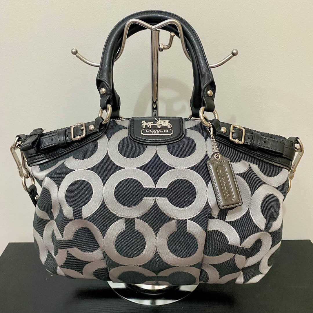 COACH Genuine Signature Canvas - Hobo on Carousell