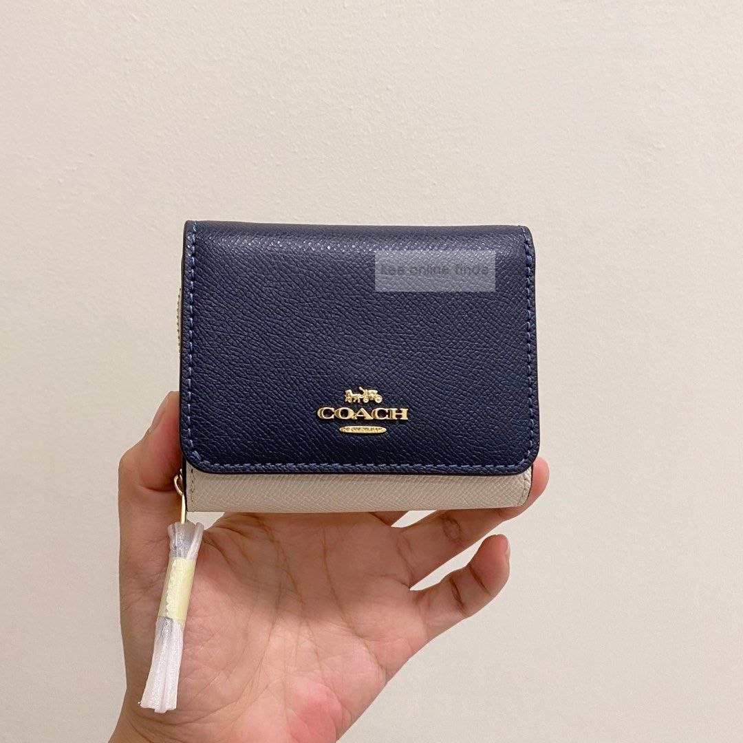 Coach Small Trifold Wallet, Luxury, Bags & Wallets on Carousell