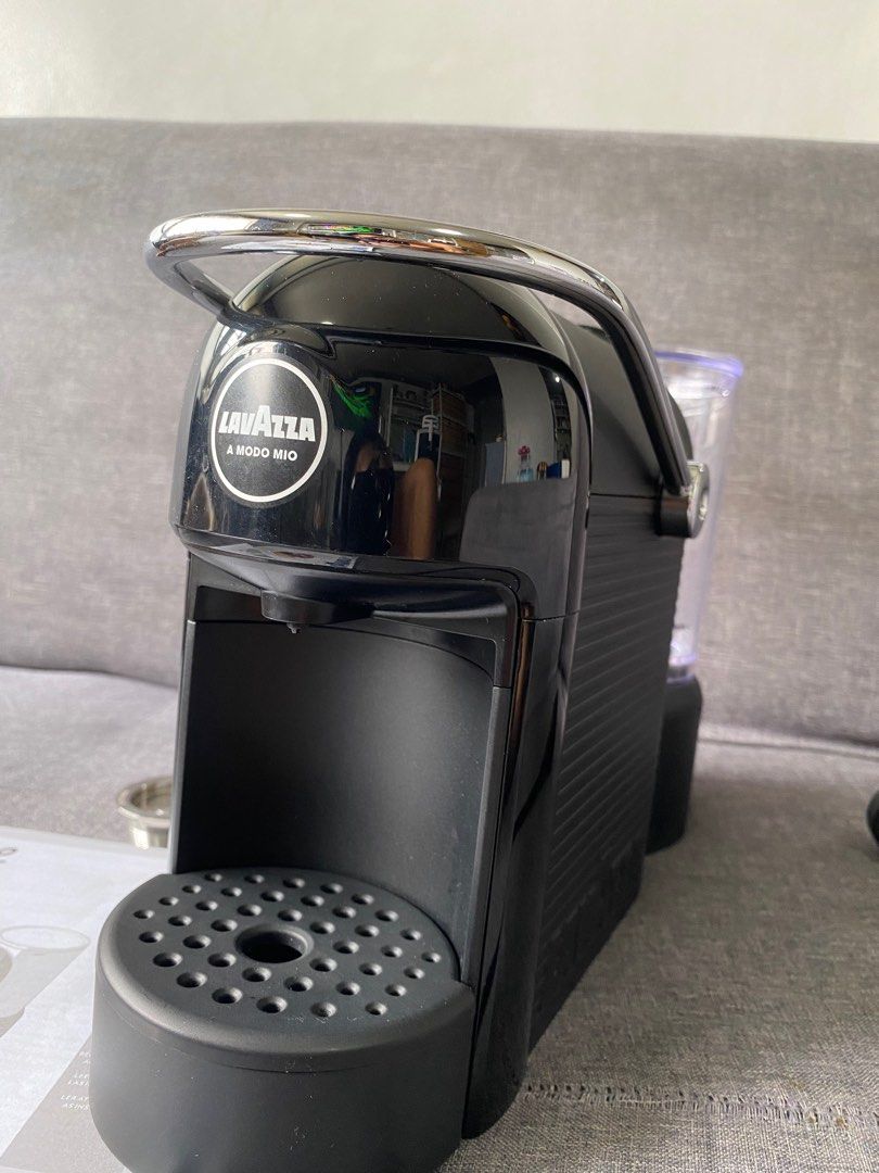 1250 W Plastic Lavazza Jolie and Milk Coffee Machine, Black
