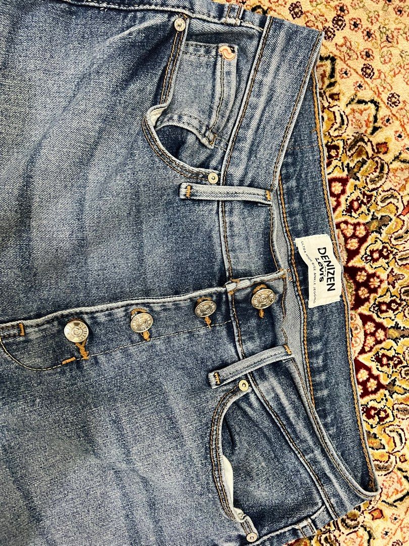 Denizen Levi s Skinny Jeans Waist Size 29 30
