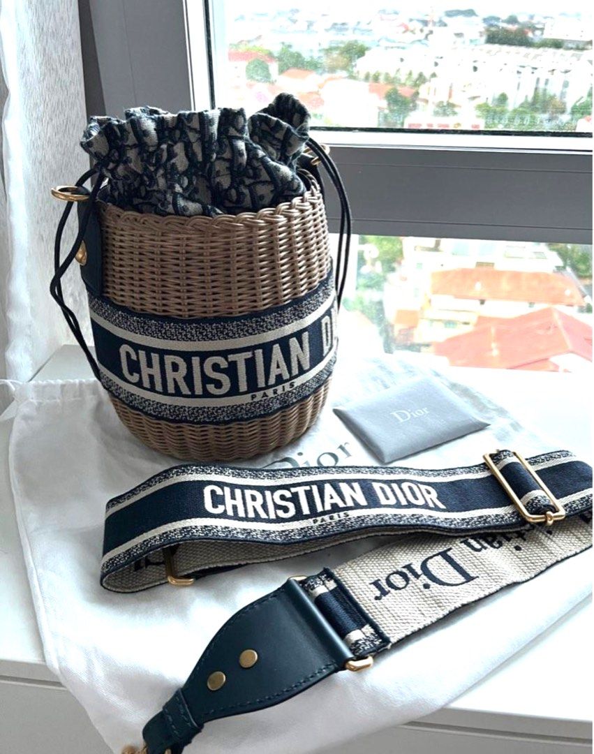 Mondà Small Wicker Bucket Bag - Brown Underground