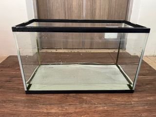 Free 2 feet (60cm) Fish Tank to giveaway.
