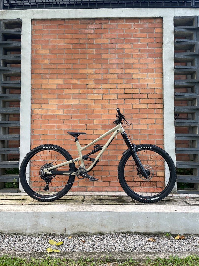 Commencal full suspension discount mtb