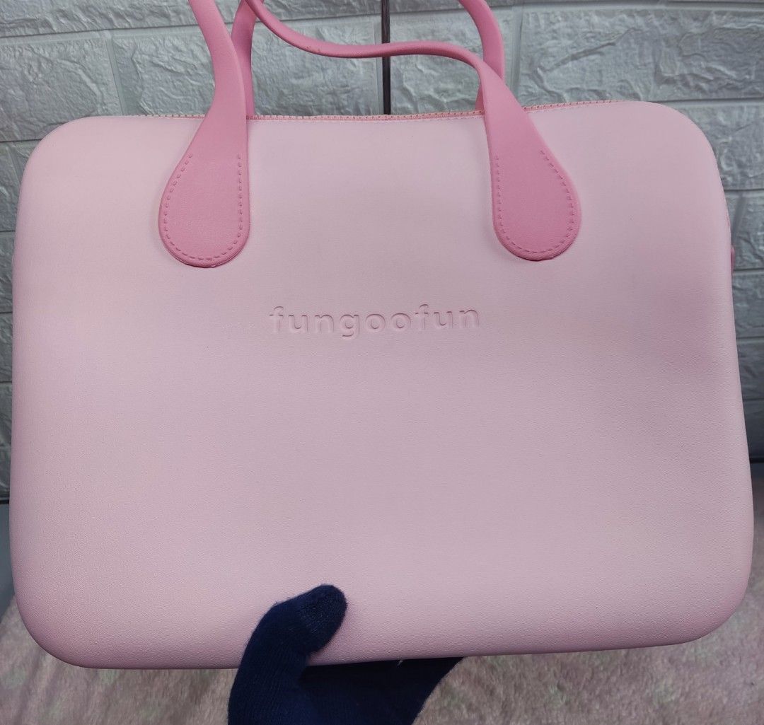 Fungoofun Laptop Bag on Carousell