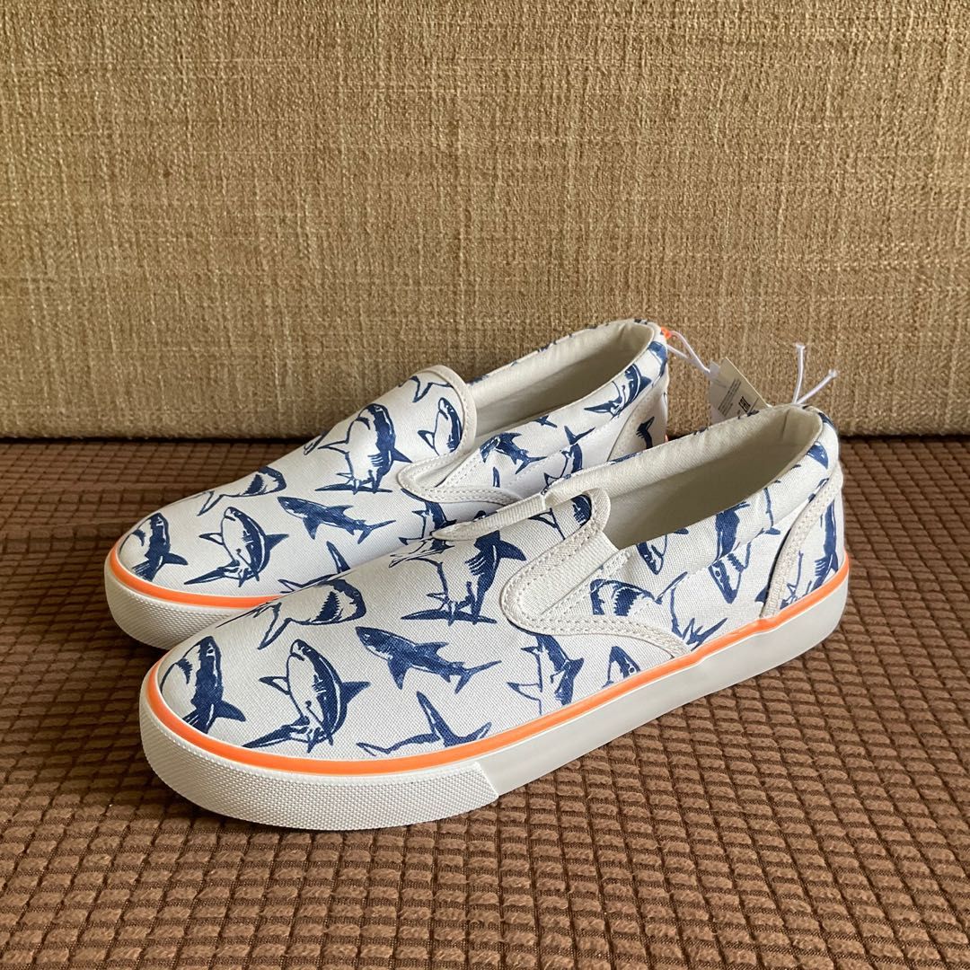 Gap Boys Shark Boat Shoes Size 4 youth