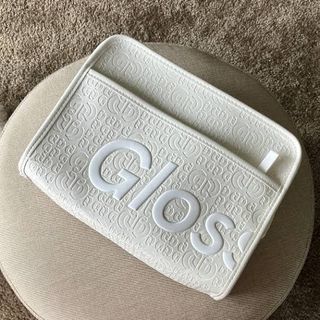 [SOLD OUT] Glossier ~ White Beauty Bag Holiday (LIMITED EDITION)