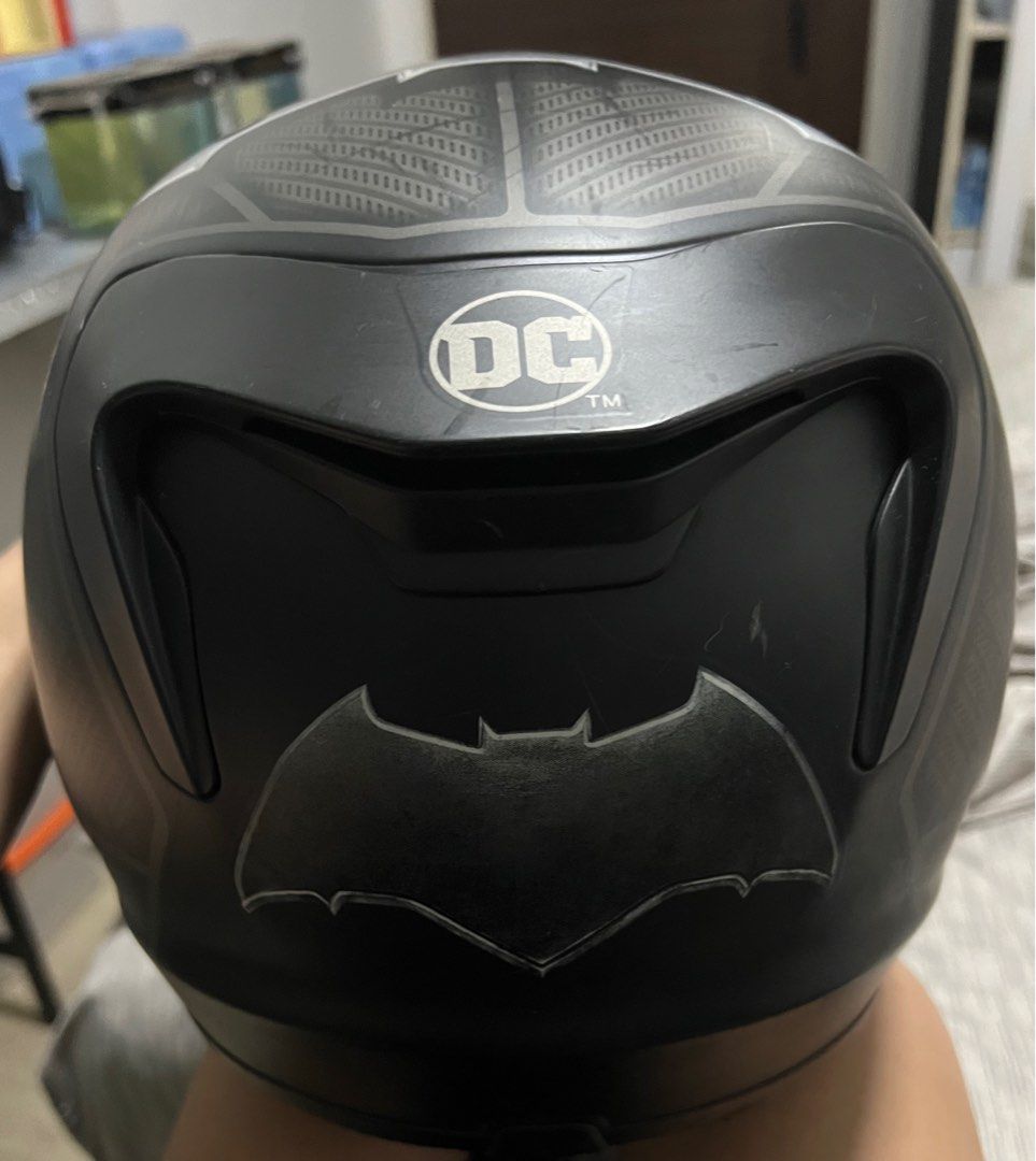 Casco hjc batman 2025