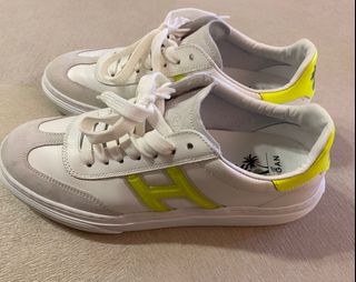 （分類：）位於 。 由 jadmiella 提交（商品編號 1233816583，圖片 1）。簡介： 。