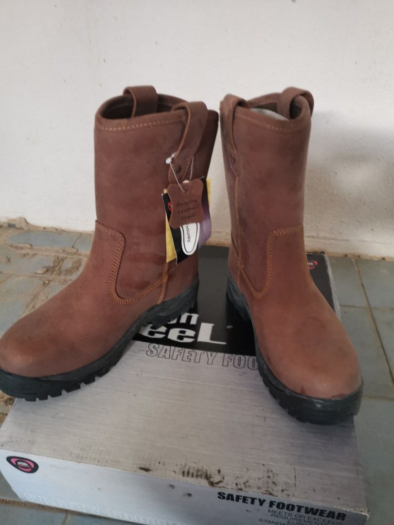 Iron Steel Safety Shoes, Men's Fashion, Footwear, Boots on Carousell