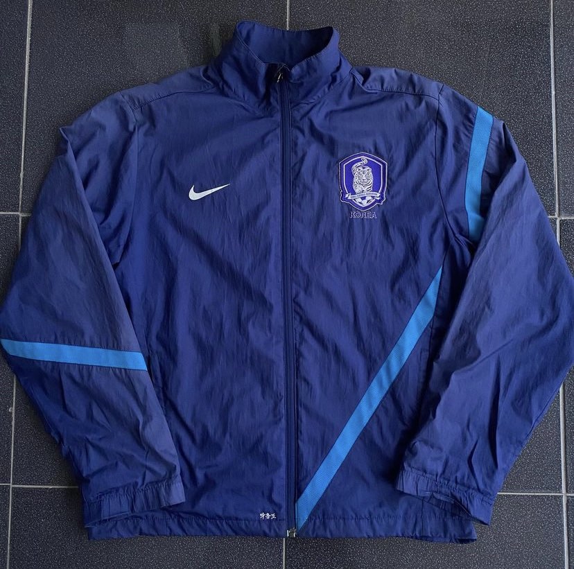 Jacket Nike Football club Korea Original, Fesyen Pria, Pakaian , Baju