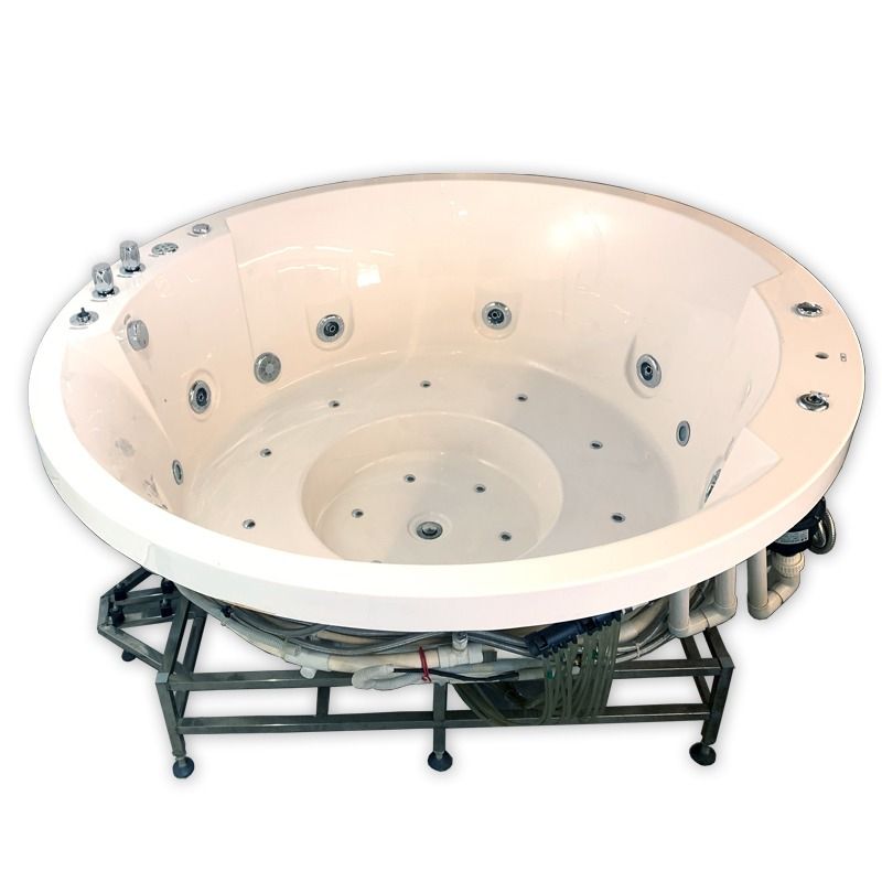 Jacuzzi Noble 4 Seater Sunken Type, Babies & Kids, Bathing & Changing