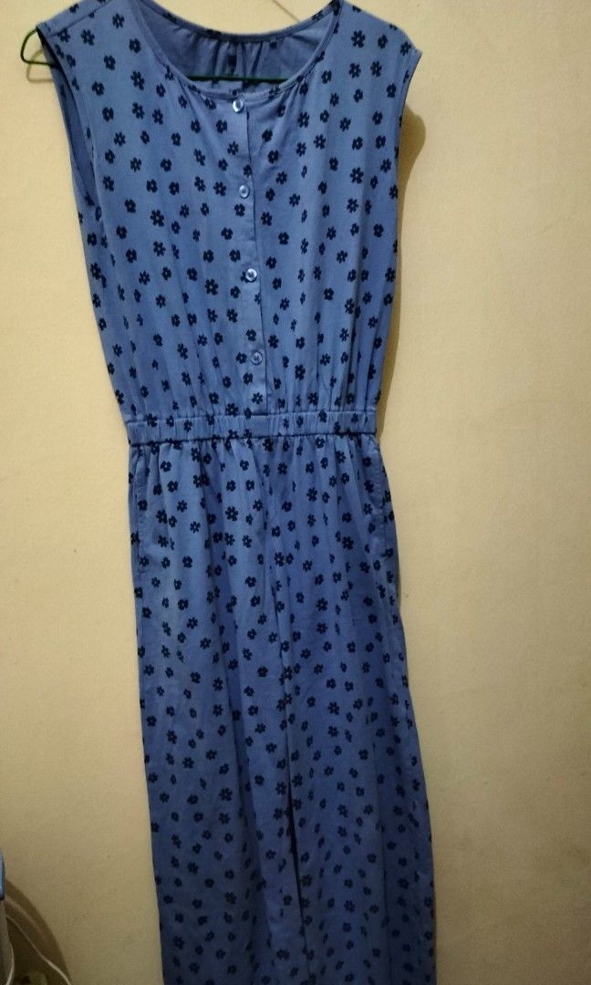 Jumpsuits Uniqlo on Carousell