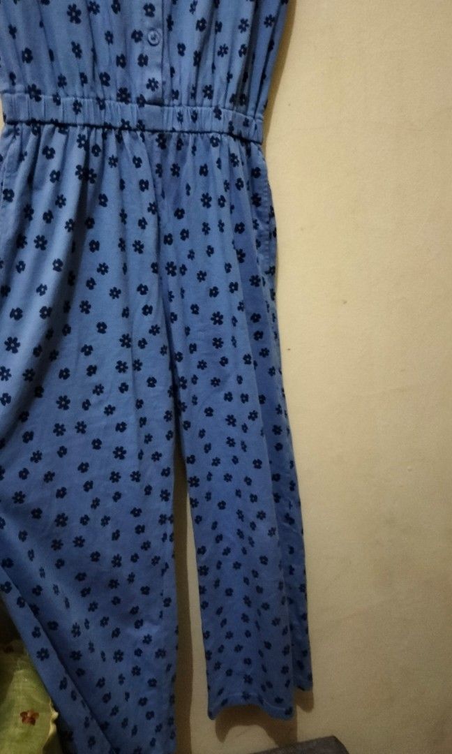Jumpsuits Uniqlo on Carousell