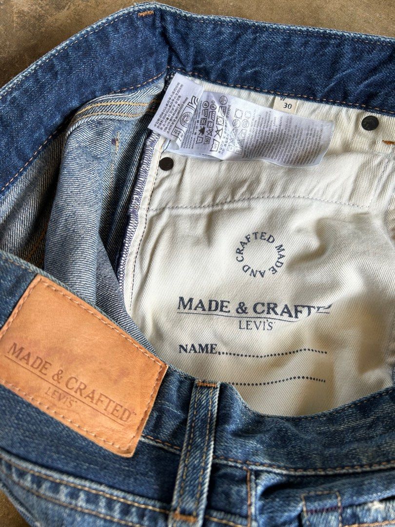 Levi's made and craft top