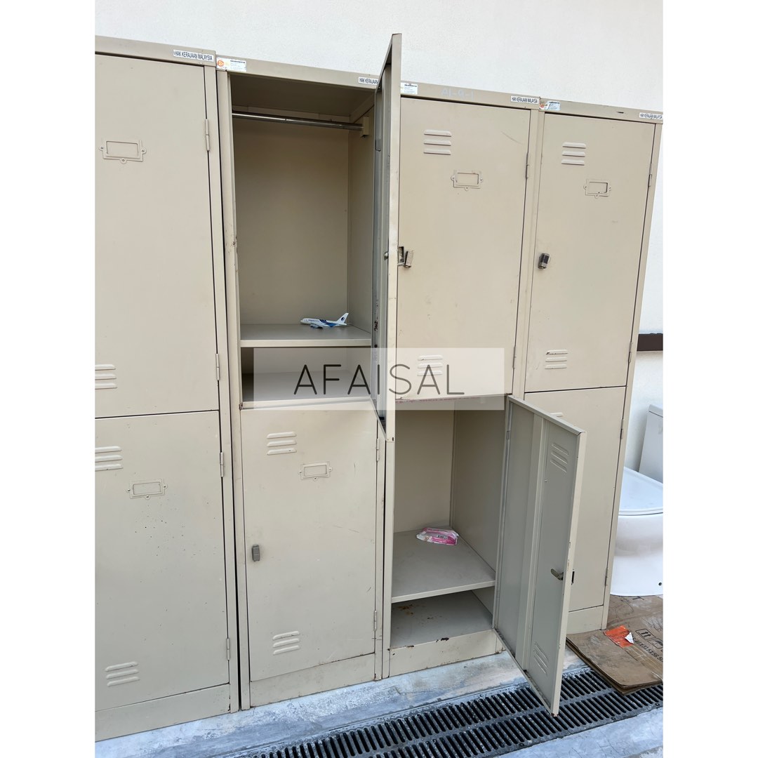 Locker Besi Steel Wardrobe Asrama, Furniture & Home Living