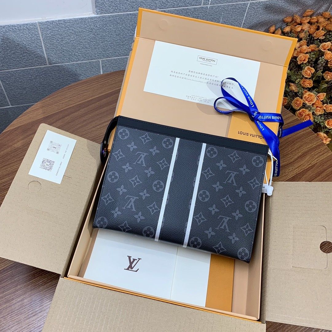 Men LV Louis Vuitton M64440 Pochette Voyage Clutch Bag Monogram