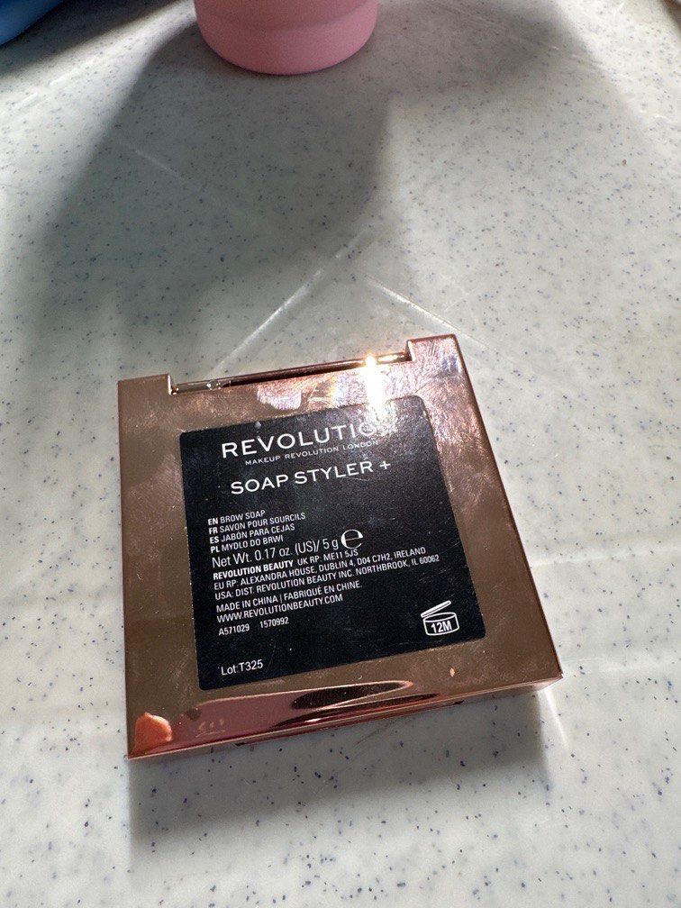 Makeup Revolution London Eyebrow Soap (Category: Makeup) located in Manila. Submitted by algoshoppe (Listing ID 1233750773, Image 2). Description: 💋used once 💋brush never used 💋RFS: i use other brow laminator.