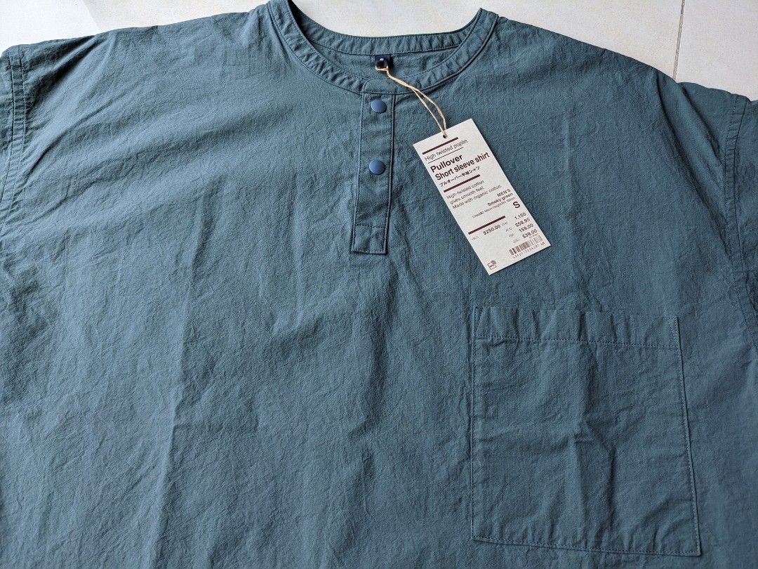 Men s Muji short sleeve pullover shirt