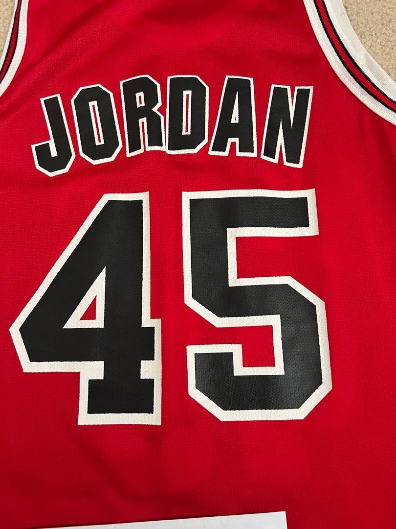 Michael Jordan Chicago Bulls NBA Champion Jersey number 45 Size Large